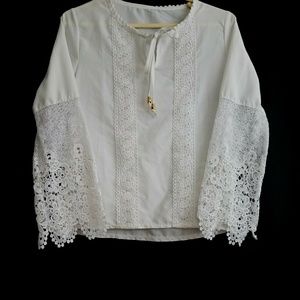 Women's white boho top sz S/M crochet sleeves